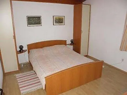 Apartamento Pondeljak