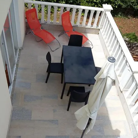 Mar Apartment