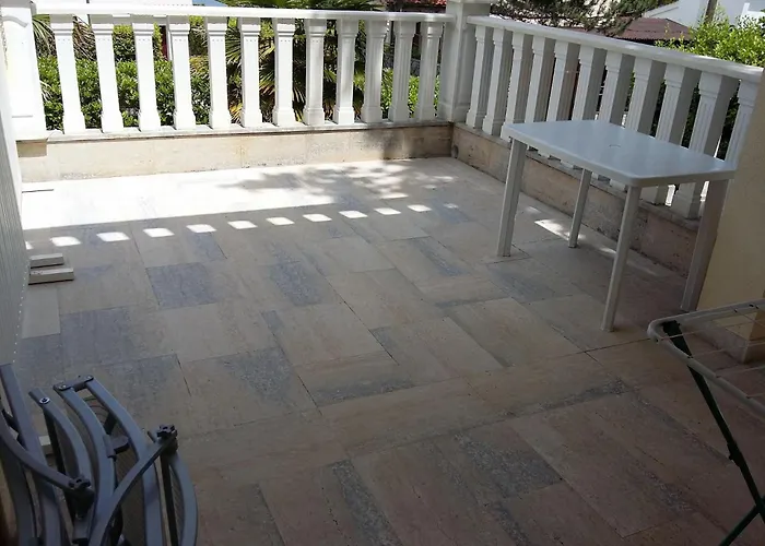 Pondeljak Apartament Malinska