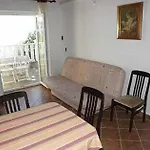 Pondeljak * Malinska