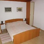 Apartment Pondeljak